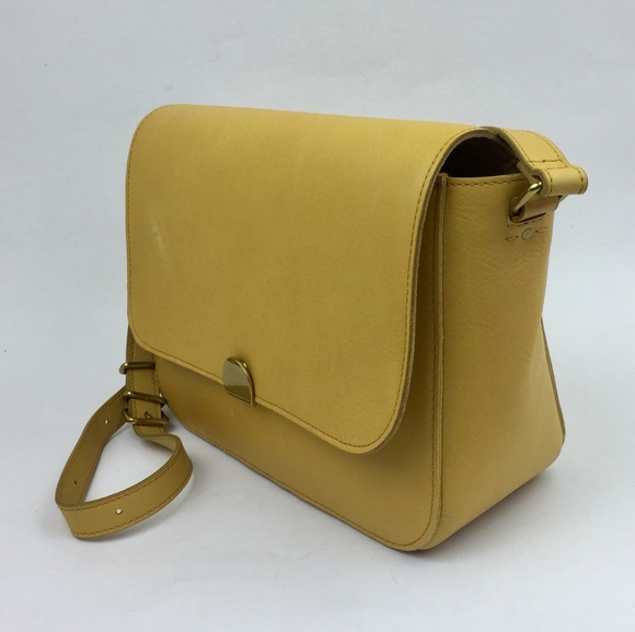 Madewell Abroad Leather Shoulder Bag - Picture 5 of 15